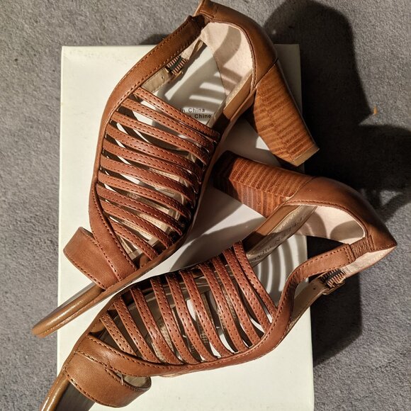 Sandal Heels - Picture 4 of 6